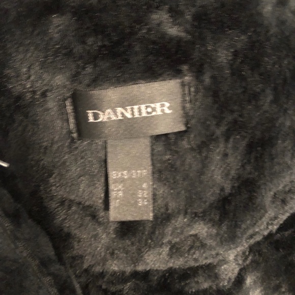 Danier Leather Jacket - Picture 4 of 5
